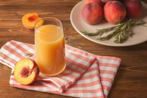 Peach Juice Glass Wooden Table — Stock Photo, Image