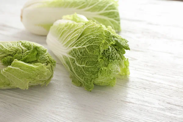 Fresh Ripe Cabbage Light Wooden Table — Stock Photo, Image