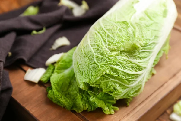 Fresh Ripe Cabbage Wooden Board — Stock Photo, Image