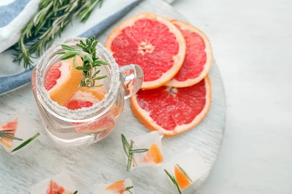 Čerstvé Grapefruity Koktejl Rosemary Mason Jar Dřevěné Desce — Stock fotografie