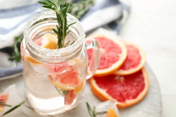 Cocktail Toranja Fresco Com Alecrim Pote Pedreiro Bordo — Fotografia de Stock