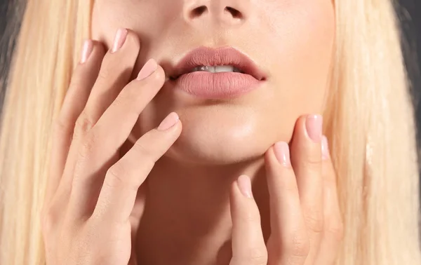 Beautiful Young Woman Pink Lipstick Closeup — Stock Photo, Image