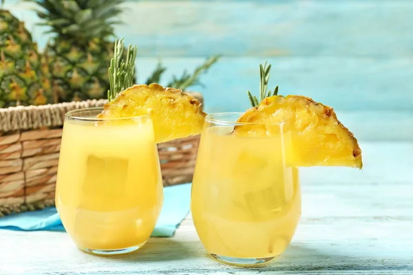 Glasses Tasty Pineapple Cocktail Light Wooden Table — Stock Photo, Image