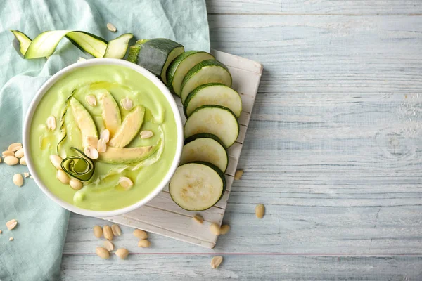 Bowl Delicious Zucchini Soup Light Wooden Table — Stock Photo, Image