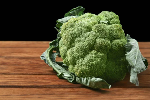 Brocoli Frais Sur Table Bois — Photo