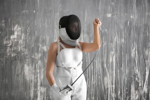 Young Female Fencer Grunge Wall — Stock Photo, Image