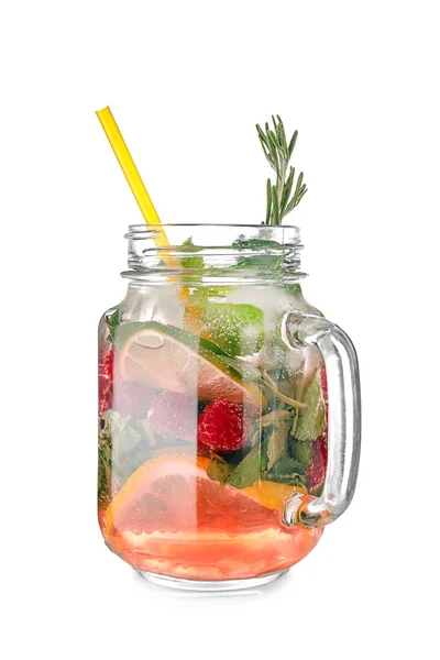 Mason Jar Med Färska Hallon Saft Vit Bakgrund — Stockfoto