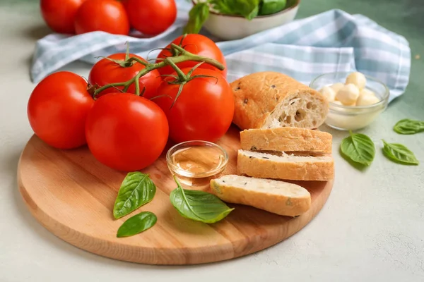 Board Delicious Tomatoes Bread Fresh Basil White Table — Stock Photo, Image