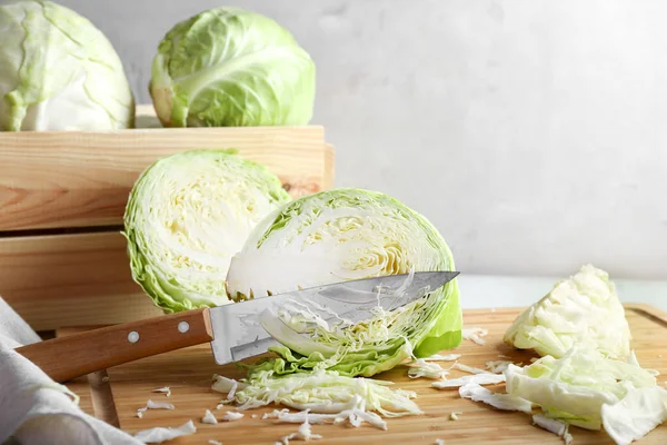 Cut Fresh Cabbage Knife Wooden Board — Stock Photo, Image