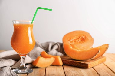 Cam lezzetli kavun güler yüzlü ahşap tablo