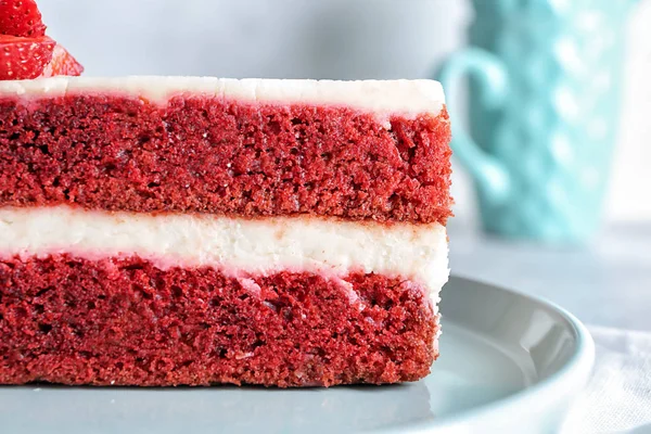 Piece Delicious Strawberry Cake Plate Closeup — Stock Photo, Image