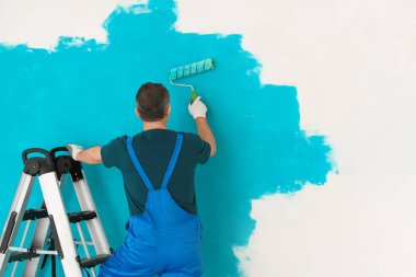 Tek tip kapalı çalışma erkek ressam