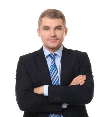 Beyaz arka plan üzerinde yakışıklı emin işadamı