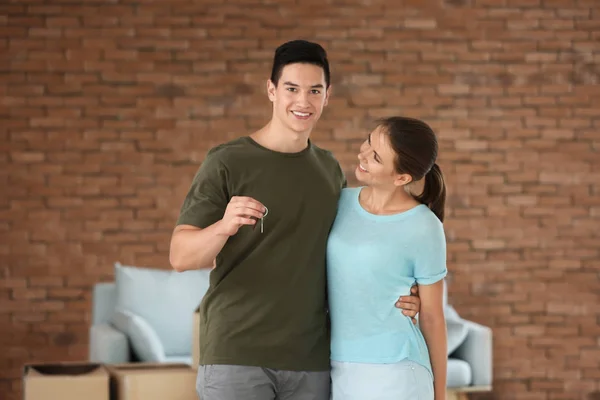 Young Couple Key New House — Stock Photo, Image