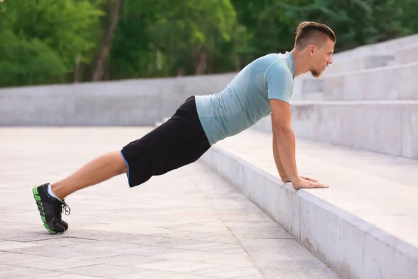 Sporty Young Man Training Outdoors — Stock Photo, Image