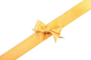 Beyaz arka plan üzerinde güzel yay ile altın şerit