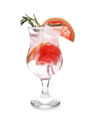 Taze greyfurt kokteyl cam beyaz zemin üzerine biberiye ile