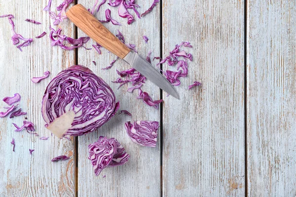 Sliced Red Cabbage Light Wooden Table — Stock Photo, Image