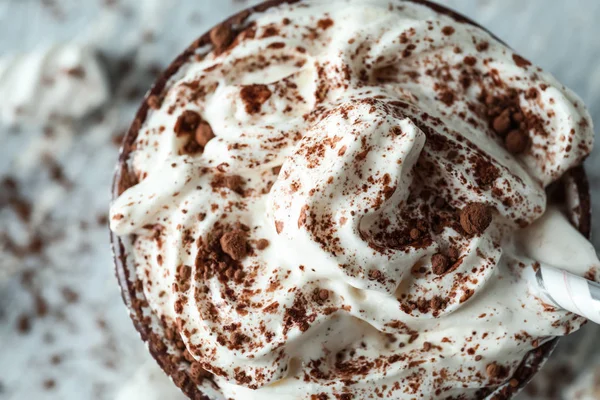 Cup Delicious Cocoa Cream Closeup — Stock Photo, Image