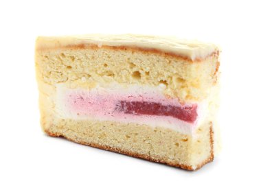 beyaz zemin üzerine lezzetli kek parçası