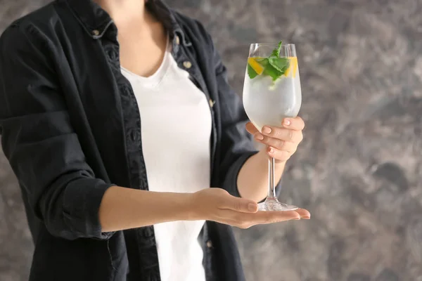 Woman Holding Glass Fresh Lemonade Grey Background — Stock Photo, Image