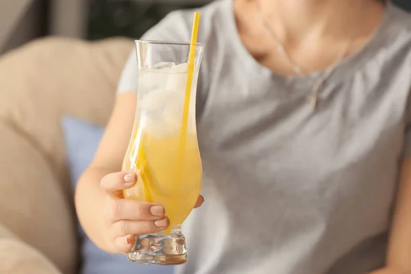 Woman Holding Glass Fresh Lemonade Home Closeup — Stock Photo, Image