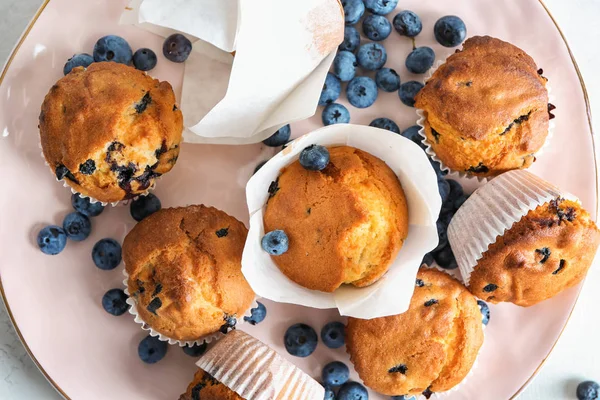 Chutné Borůvkové Muffiny Desce Closeup — Stock fotografie