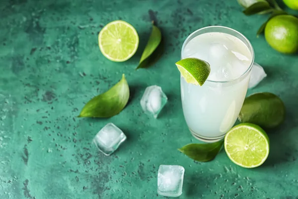 Glass Fresh Lime Lemonade Color Table — Stock Photo, Image