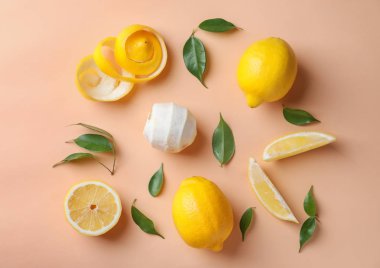 Olgun limon ve renk arka plan kabuğuna kompozisyonu