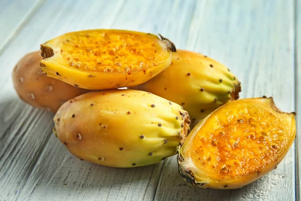 Ripe Cactus Pears Wooden Table — Stock Photo, Image