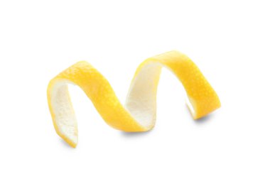 Beyaz arka plan üzerinde olgunlaşmış taze limon kabuğu