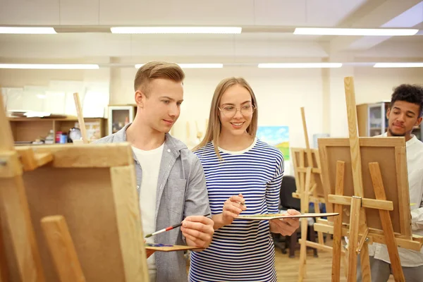 Estudantes Arte Pintura Oficina — Fotografia de Stock