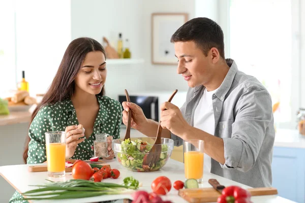 Friends Cooking Together Kitchen — Stock Photo, Image