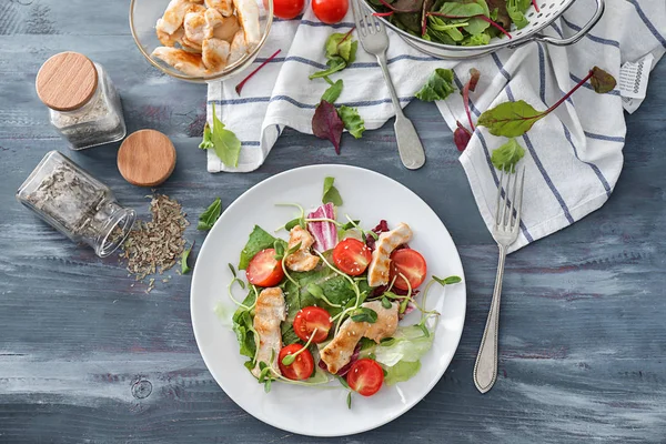 Plate Tasty Chicken Salad Wooden Table — Stock Photo, Image