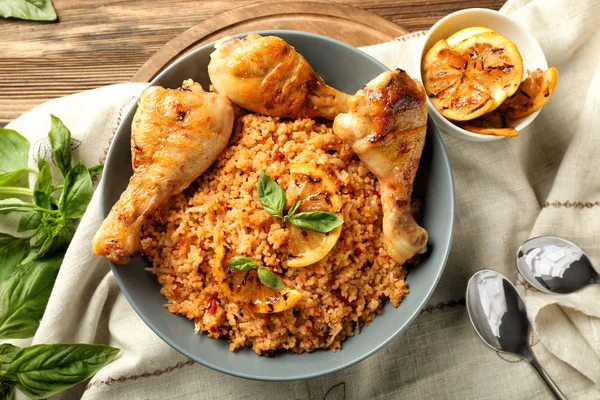 Tasty Boiled Rice Chicken Drumsticks Bowl Table — Stock Photo, Image