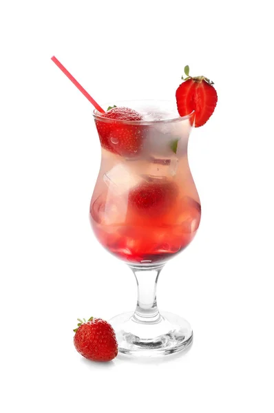 Glas Verfrissende Zomer Cocktail Met Aardbei Witte Achtergrond — Stockfoto