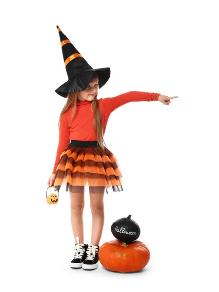 Schattig Klein Meisje Verkleed Als Heks Voor Halloween Witte Achtergrond — Stockfoto