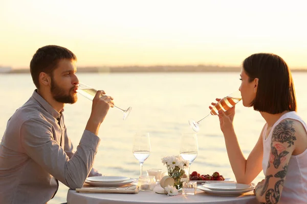Happy Lovely Couple Date River — Stock Photo, Image