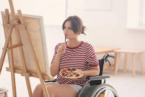 Young Female Artist Wheelchair Painting Picture Home — Stock Photo, Image