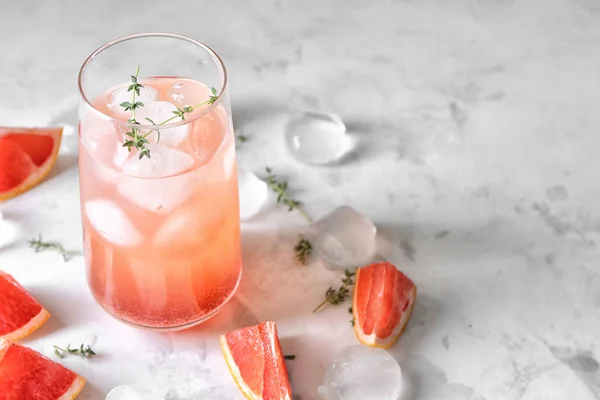 Glas Uppfriskande Grapefrukt Lemonad Bord — Stockfoto