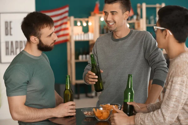 Men Drinking Beer Bar — Stock Photo, Image