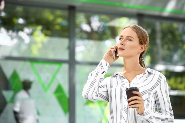 Young Businesswoman Talking Mobile Phone Outdoors — Stock Photo, Image
