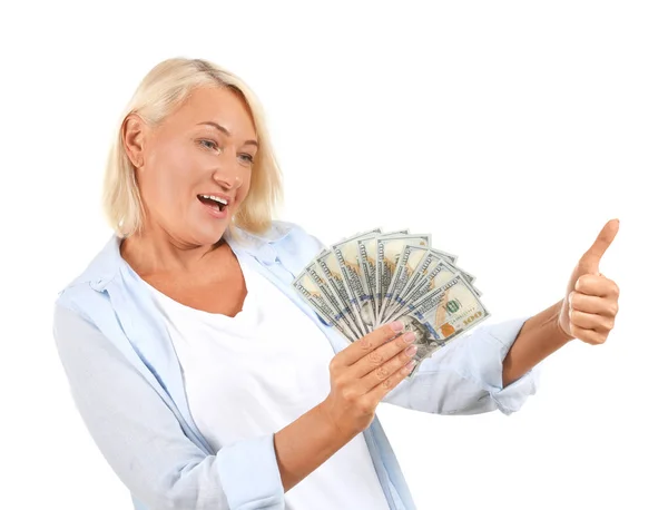 Beyaz Arka Plan Üzerinde Para Ile Olgun Kadın — Stok fotoğraf