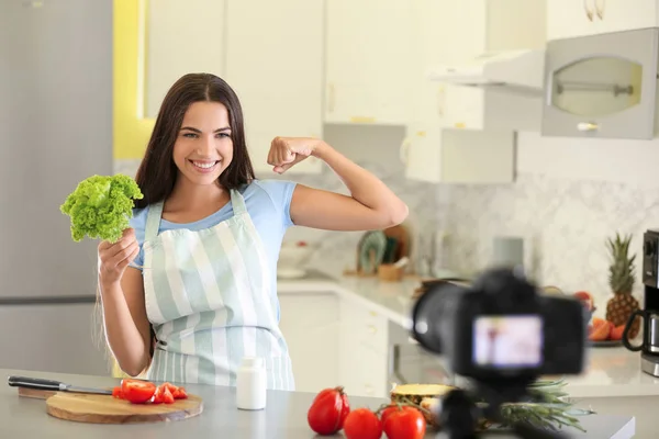Young Female Food Blogger Recording Video Kitchen — Stock Photo, Image