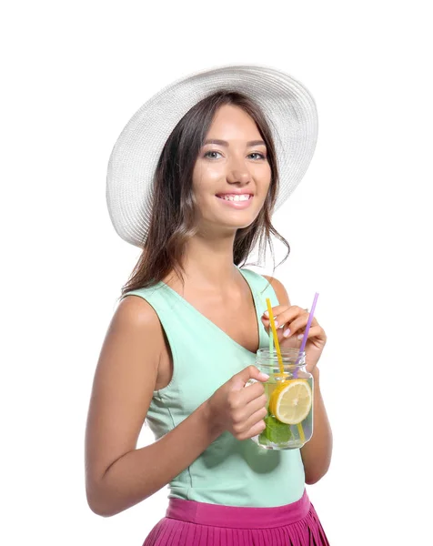 Mladá Žena Mason Jar Čerstvé Limonády Bílém Pozadí — Stock fotografie