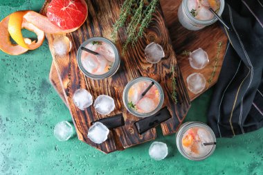 Greyfurt limonata masada, üstten görünüm yenileme ile kavanoz