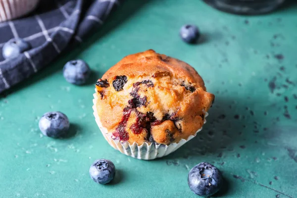 Tasty Blueberry Muffin Color Table — Stock Photo, Image