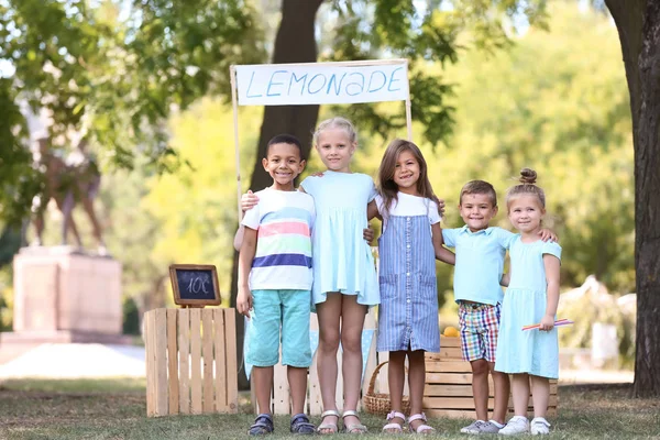 Little Children Lemonade Stand Park — Stock Photo, Image