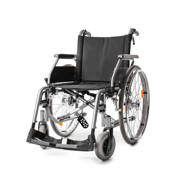 空的现代轮椅在白色背景下 — 图库照片