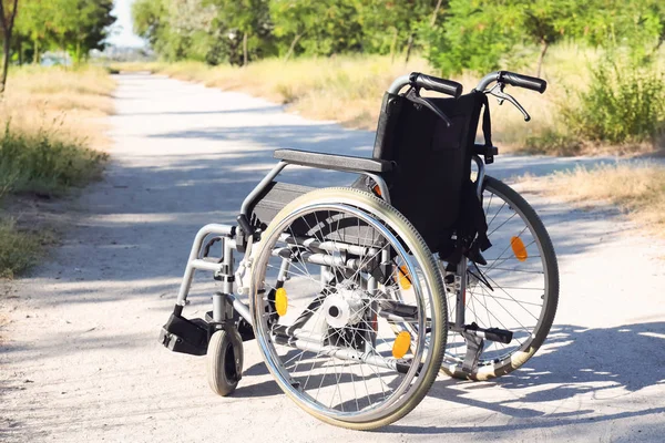 Empty Modern Wheelchair Park — Stock Photo, Image